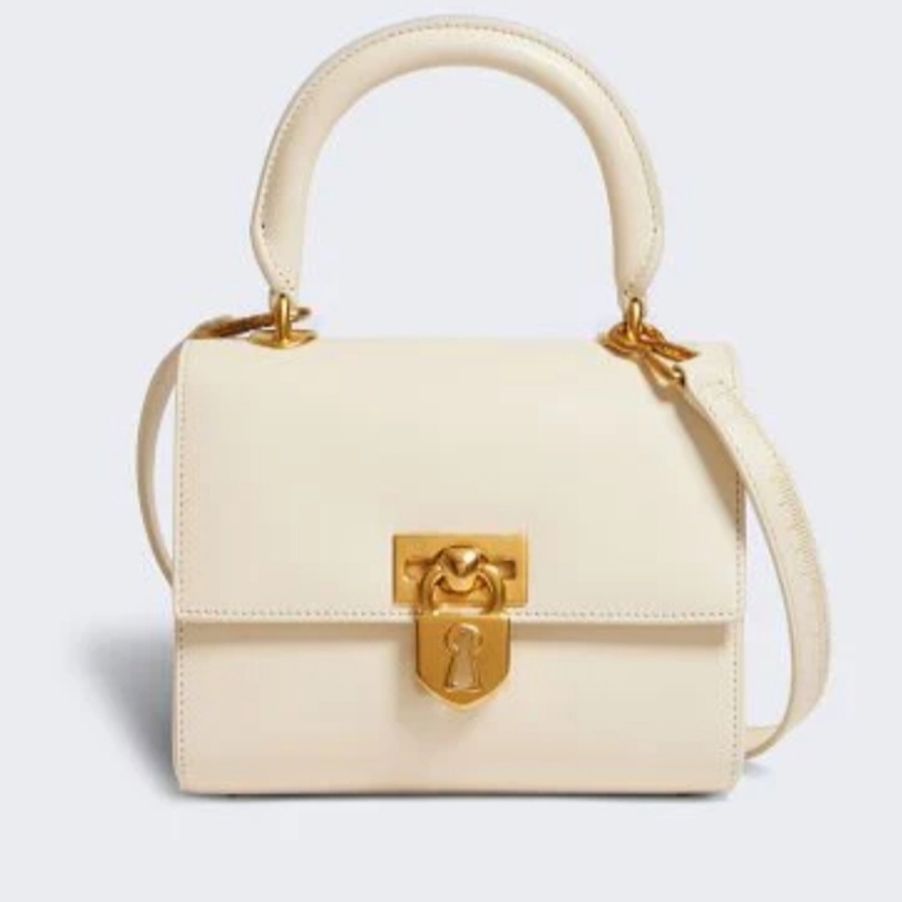 🌹Schiaparelli Secret Bag